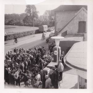 1954_3_tankstelle_einweihung.jpg